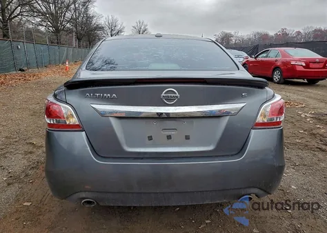 2015 Nissan Altima 2.5 из США, поврежденный, VIN 1N4AL3AP2FC288853